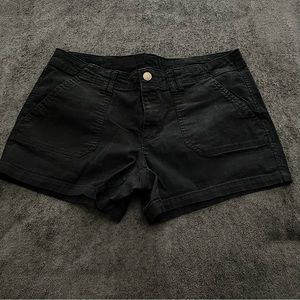 Faded Glory Women’s Black Shorts, Size-16